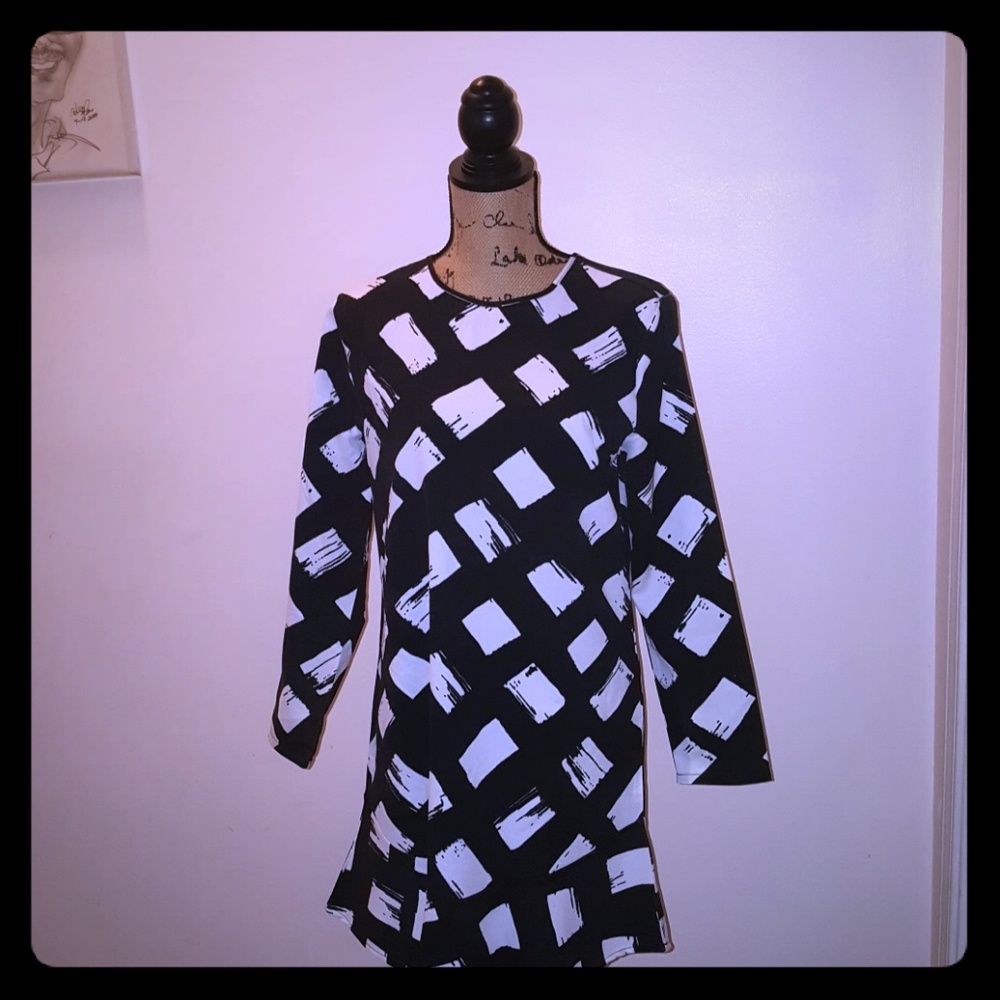 Black and white Dress
